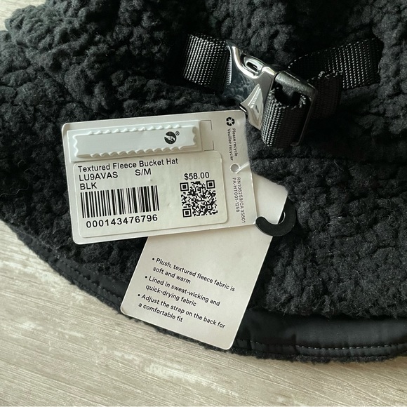 Size S/M NWT Lululemon Textured Fleece Bucket Hat - Black - Picture 8 of 10